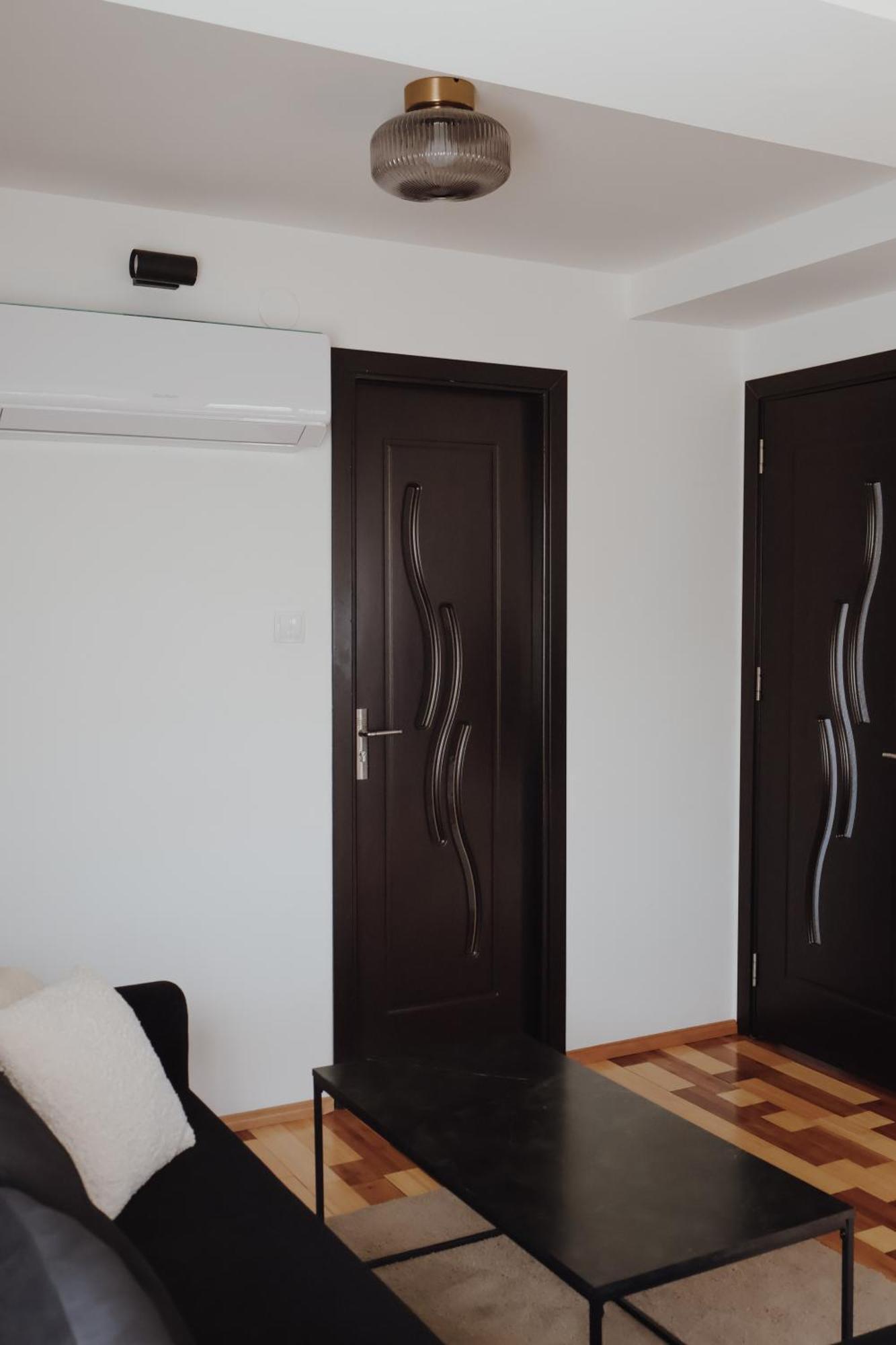 Doux Apartman Odorheiu Secuiesc Esterno foto